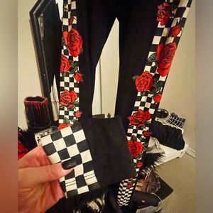 Women’s Checkered Rose Leggings